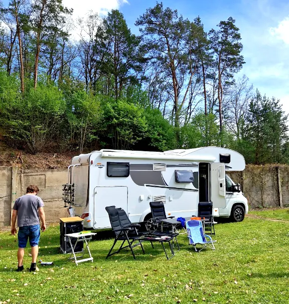 kemping a karavaning | ted uz se jen zabydlet